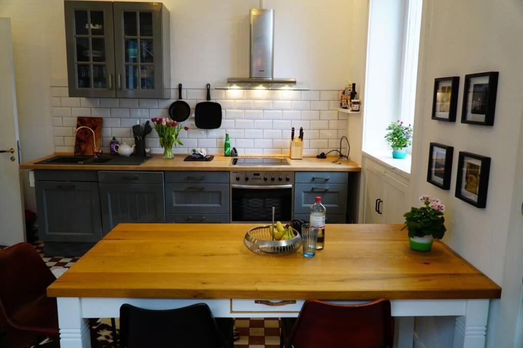 Grosszuegige 185M2-Altbauwohnung In Bestlage 7Zimmer-2Baeder-2Kuechen-2Wcs Hamburg Zewnętrze zdjęcie