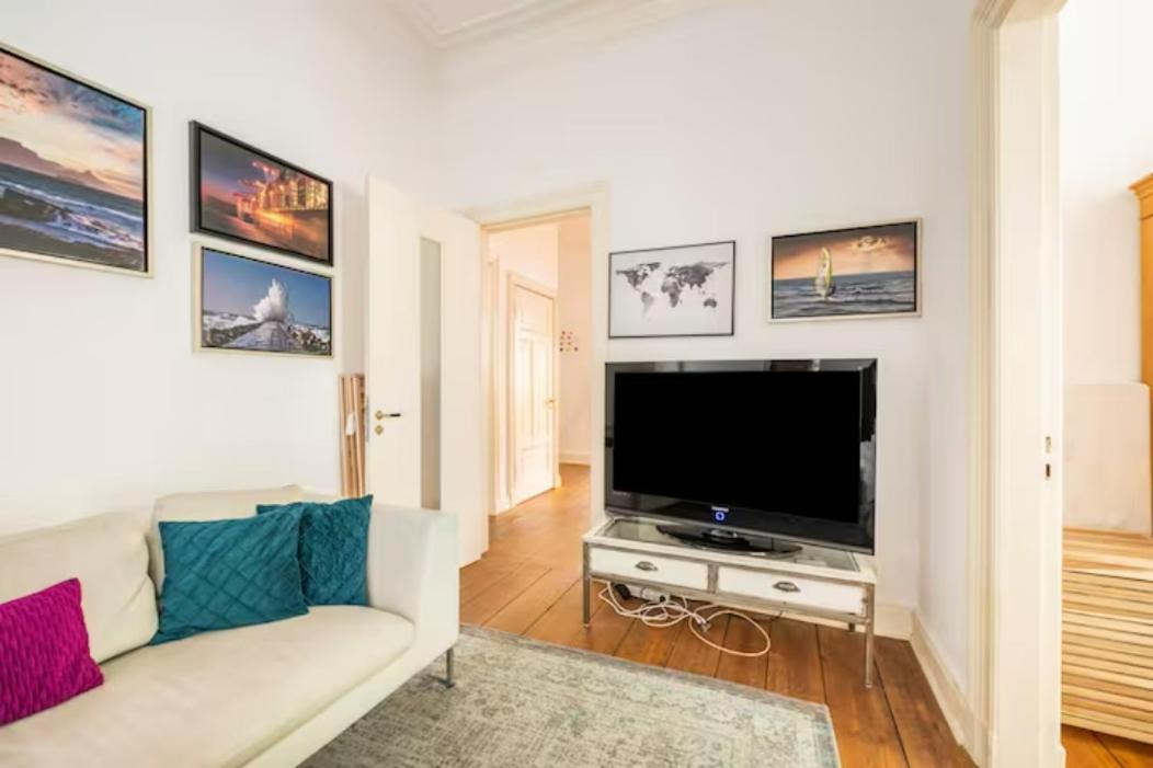 Grosszuegige 185M2-Altbauwohnung In Bestlage 7Zimmer-2Baeder-2Kuechen-2Wcs Hamburg Zewnętrze zdjęcie