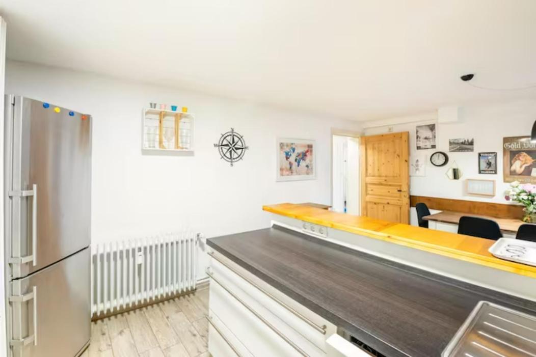 Grosszuegige 185M2-Altbauwohnung In Bestlage 7Zimmer-2Baeder-2Kuechen-2Wcs Hamburg Zewnętrze zdjęcie